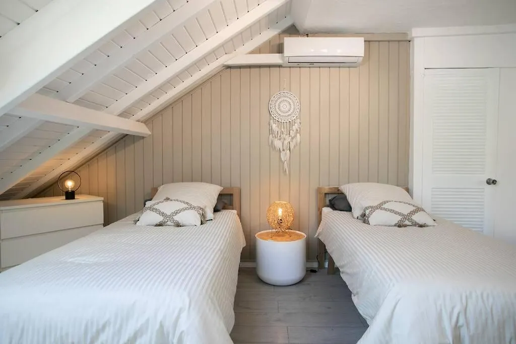 Villa Ele, 4 Chambres, Jardin Tropical Et Piscine Quarter of Orleans 0*,  سان مارتن